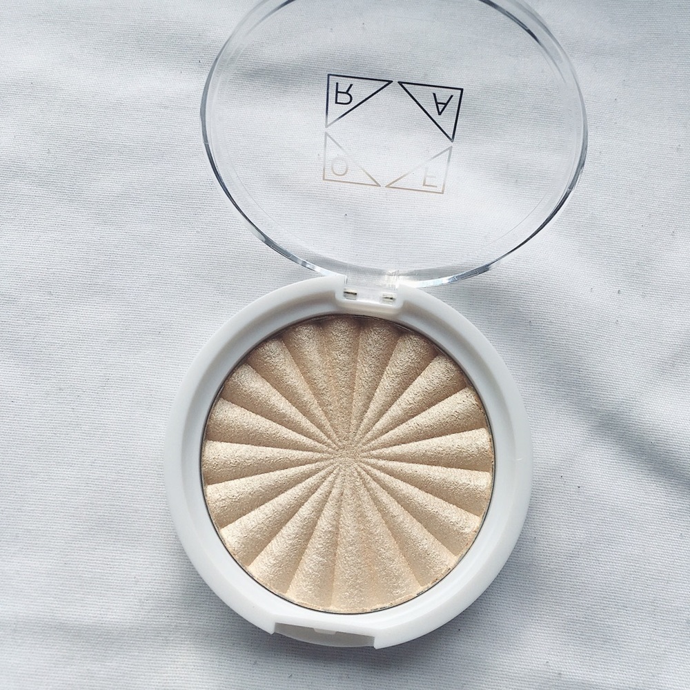 OFRA highlighter